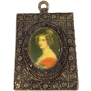 24 K Gold Plated Metal Frame Wall Cameo Portrait Woman Ornate Floral Vtg